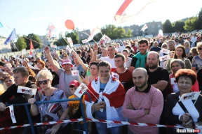 На митинг Светланы Тихановской в Слониме пришло 2 тысячи человек