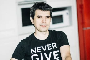 Березинский – белорусам: «Снаряды разрываются, пока вы идете на работу и возвращаетесь с нее»