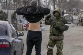 «У нее на голове был пластиковый пакет, руки были связаны». Ужасы российской «фильтрации» украинцев