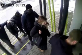 Конвейер репрессий. Пропагандистке Бондаревой отказали в возбуждении дела. Обыски в редакции «Инфо-Курьера» и у редактора «Рэгіянальнай газеты». Диджея из Украины посчитали «угрозой для Республики Беларусь». Экс-журналист СТВ задержан вместе с женой