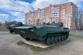 Фотофакт. Старая военная техника в Сухарево